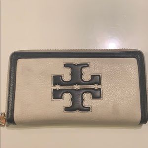 Tory Burch Wallet